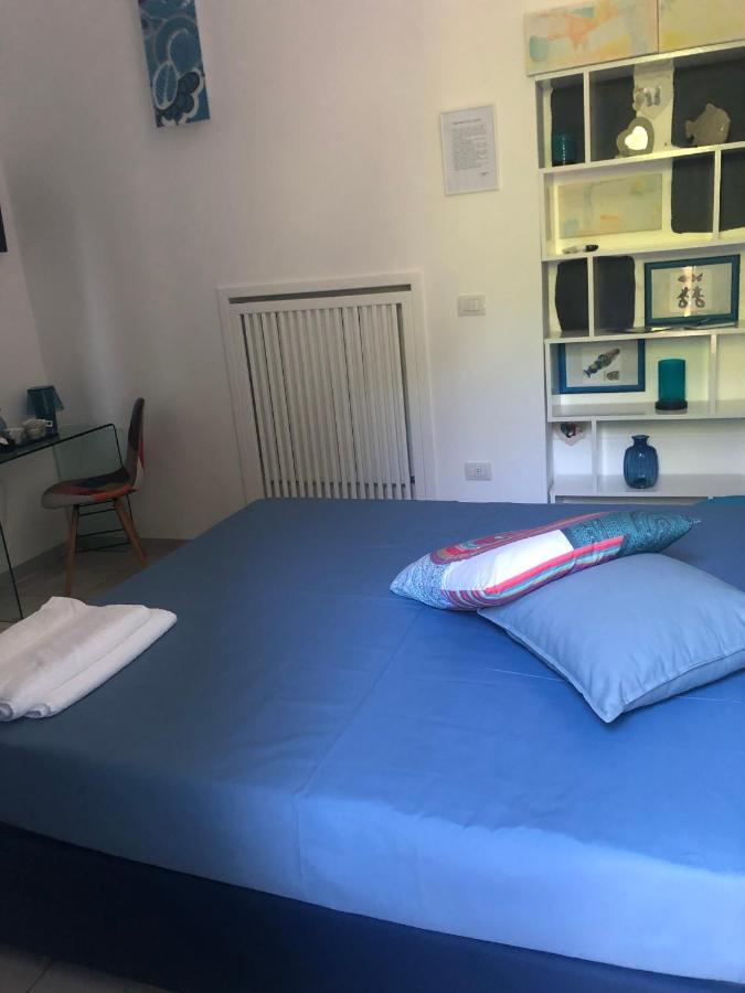 B&B Neptunia Fronte Mare Torre Specchia Ruggeri Luaran gambar