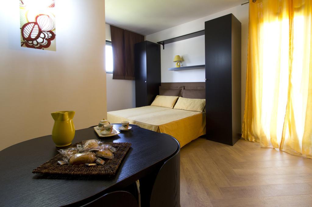 B&B Neptunia Fronte Mare Torre Specchia Ruggeri Luaran gambar