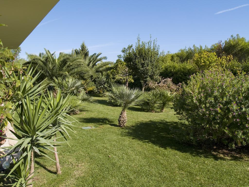 B&B Neptunia Fronte Mare Torre Specchia Ruggeri Luaran gambar