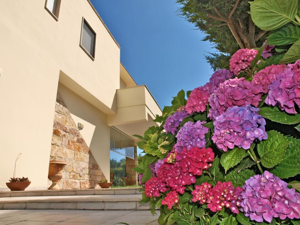 B&B Neptunia Fronte Mare Torre Specchia Ruggeri Luaran gambar